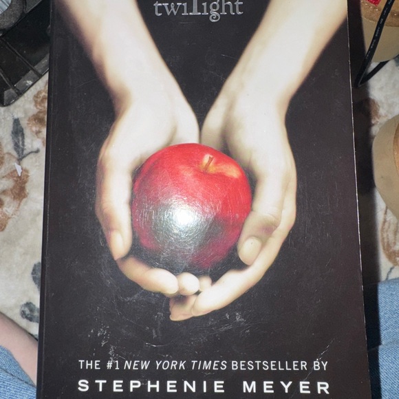 Book Bundle - Picture 4 of 8